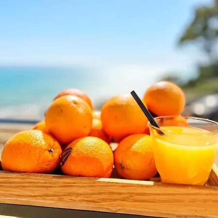 Sole E Mare Scaladeiturchi 住宿加早餐酒店 4*